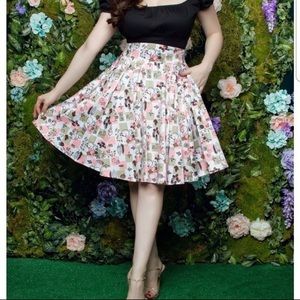 EUC Pinup Couture Jun Skirt in Novelty Squirrel Print LARGE.